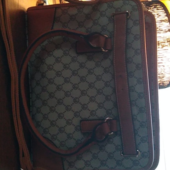 WK Purse - Picture 1 of 3